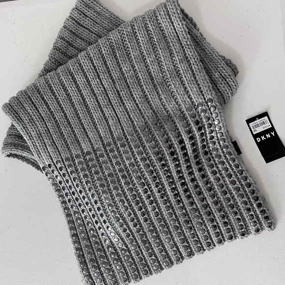 DKNY Women’s Chunky Knit Heather Gray Studded Ribbed Oversized Scarf - Picture 10 of 10